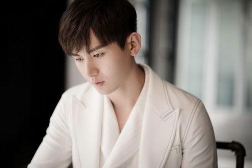 成毅爆料最新视频播放下载,独家播放下载攻略揭秘  第1张